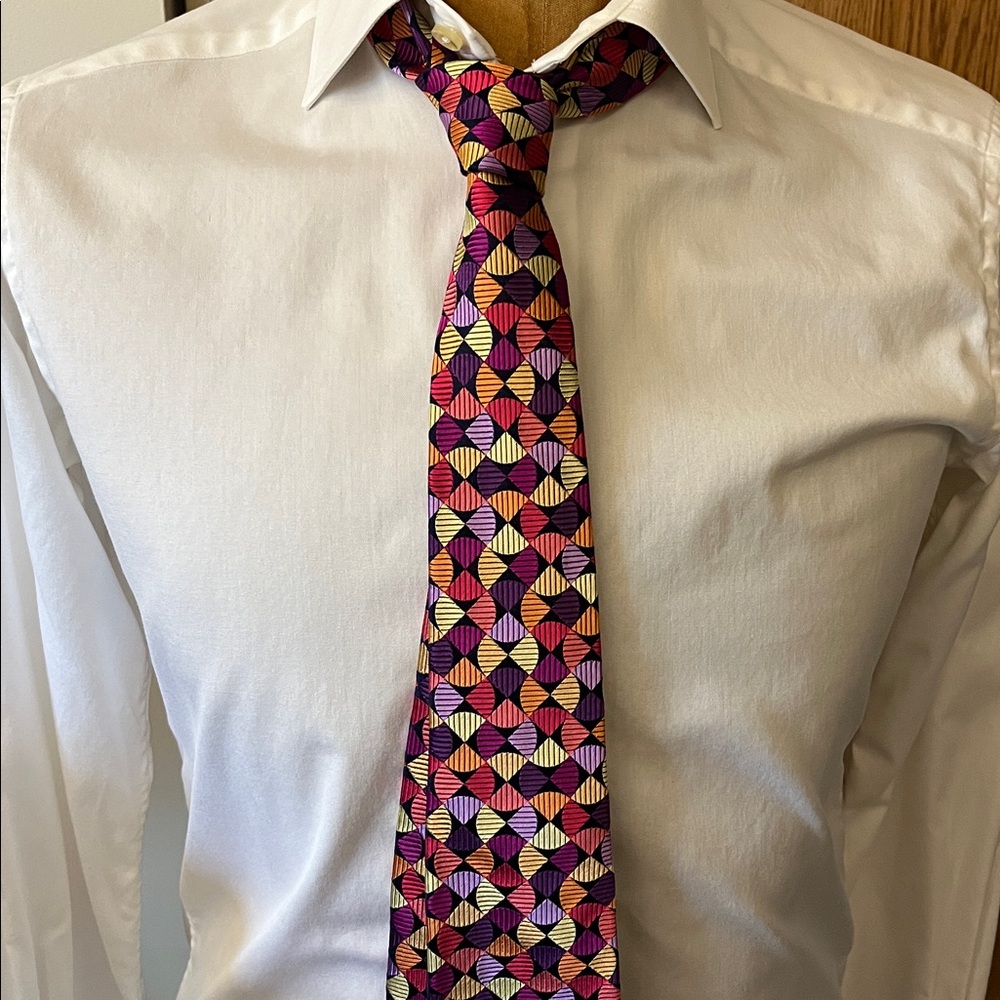 Classic tie